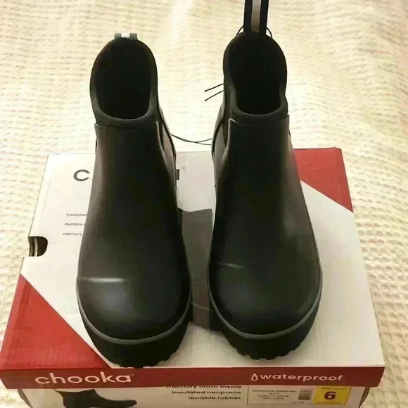 Chooka Women's Waterproof Rain Boot - Picture 1 of 8